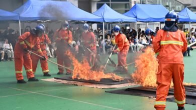 民安隊舉行新隊員及特遣部隊結業會操 衞生署署長林文健任檢閱官