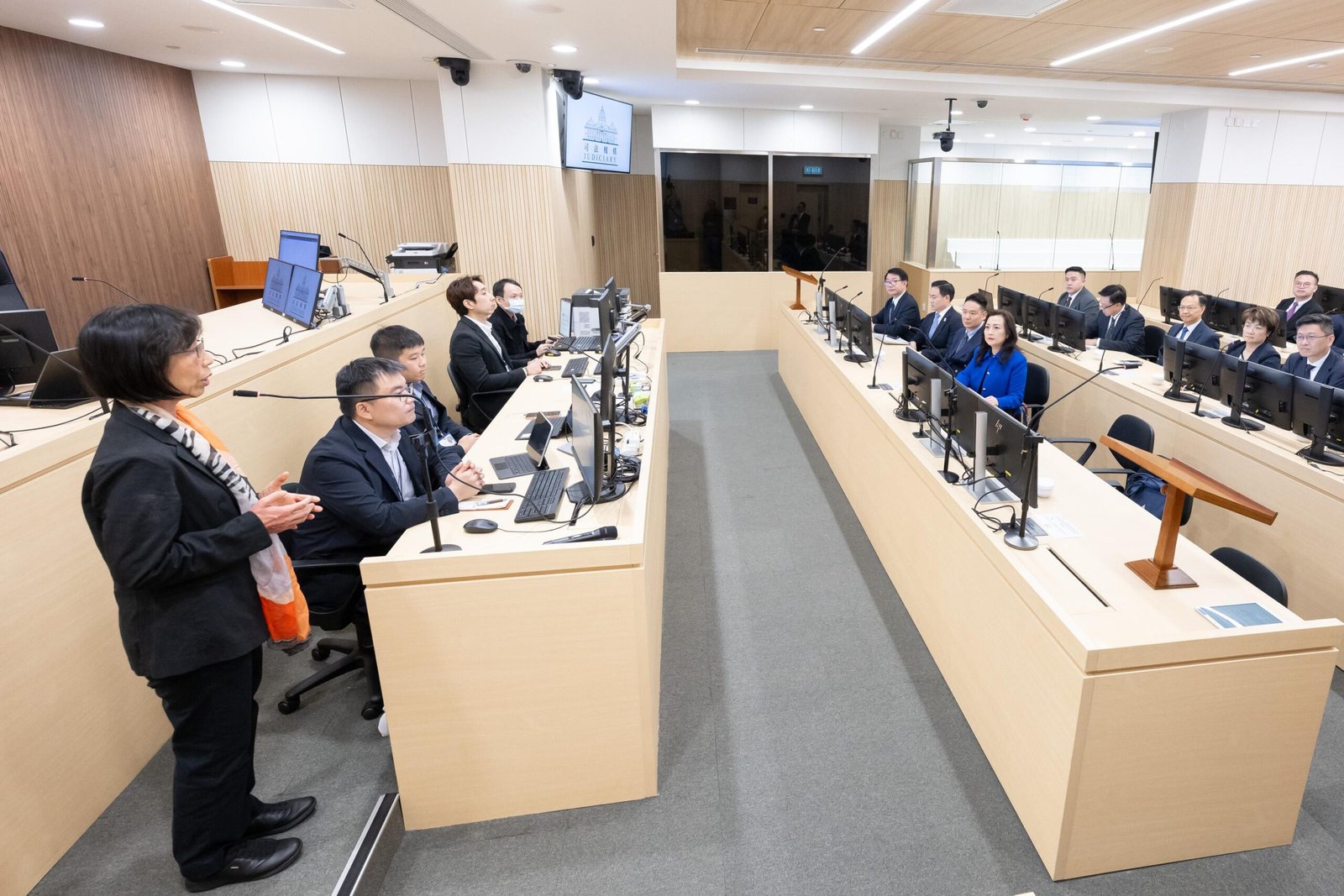 立法會司法及法律事務委員會到訪司法機構