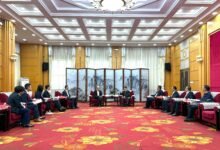 審計署署長率團赴青海 考察綠色能源與審計工作交流