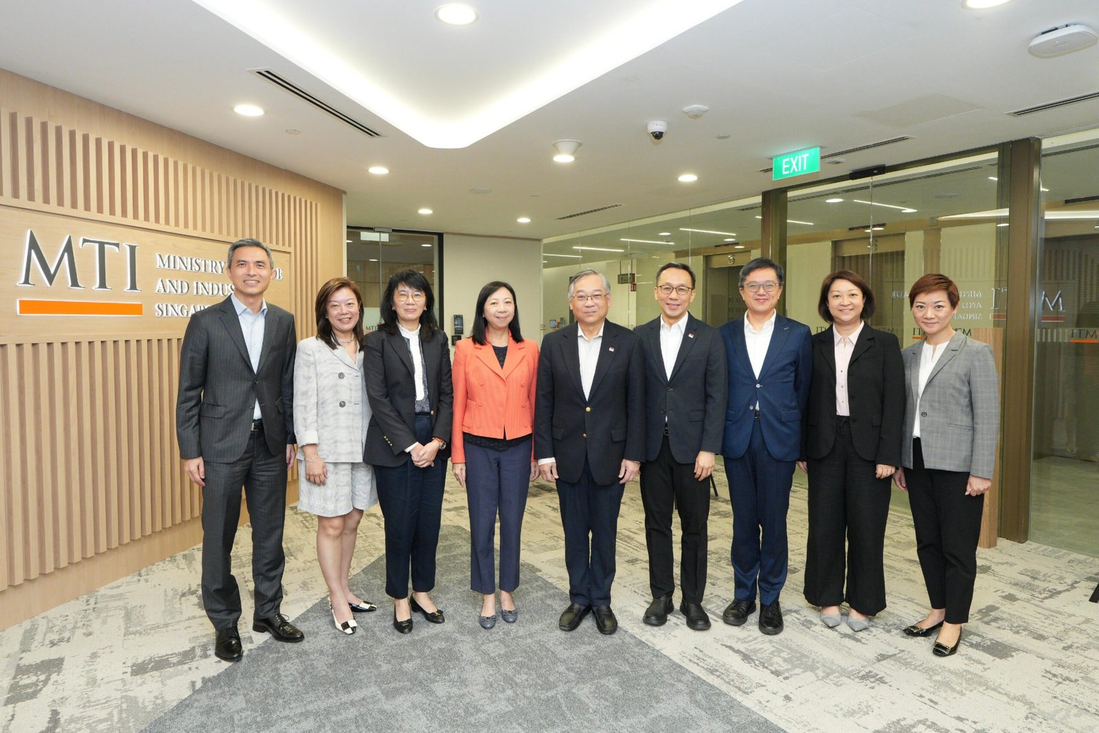第八屆港新常任秘書長交流三日行程在新加坡結束