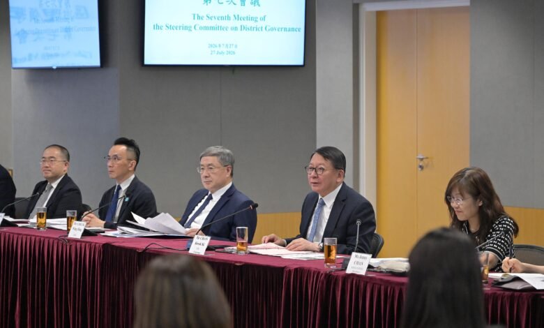 多項地區治理項目推展 關愛隊支援長者滅鼠工程同步進行