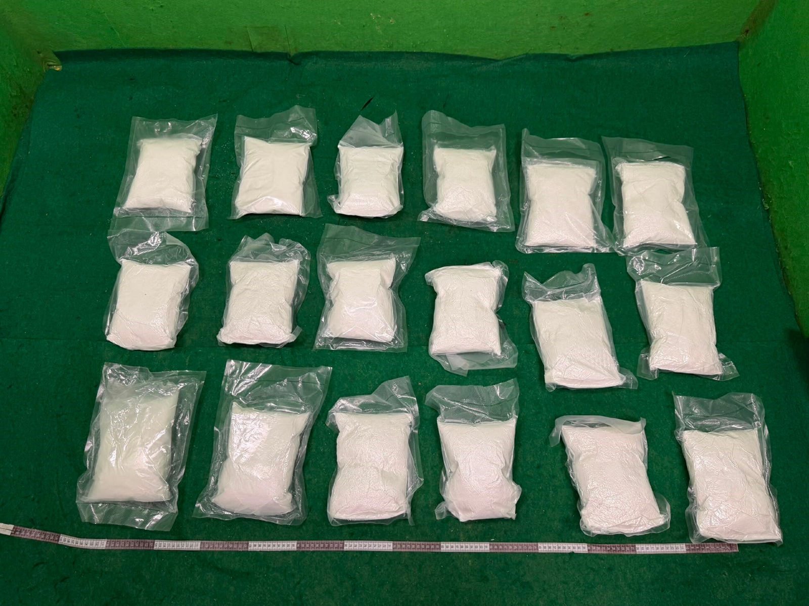 港機場兩日揭三宗旅客運毒案 海關檢獲氯胺酮及大麻花值190萬
