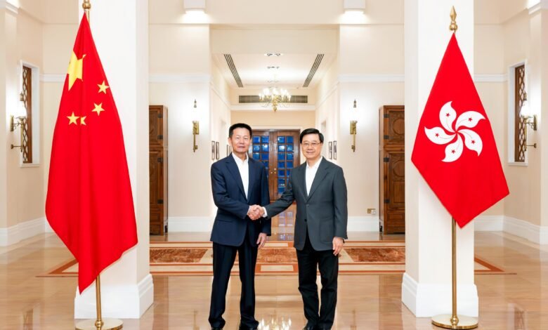 李家超會晤中證監主席 商金融互聯互通合作