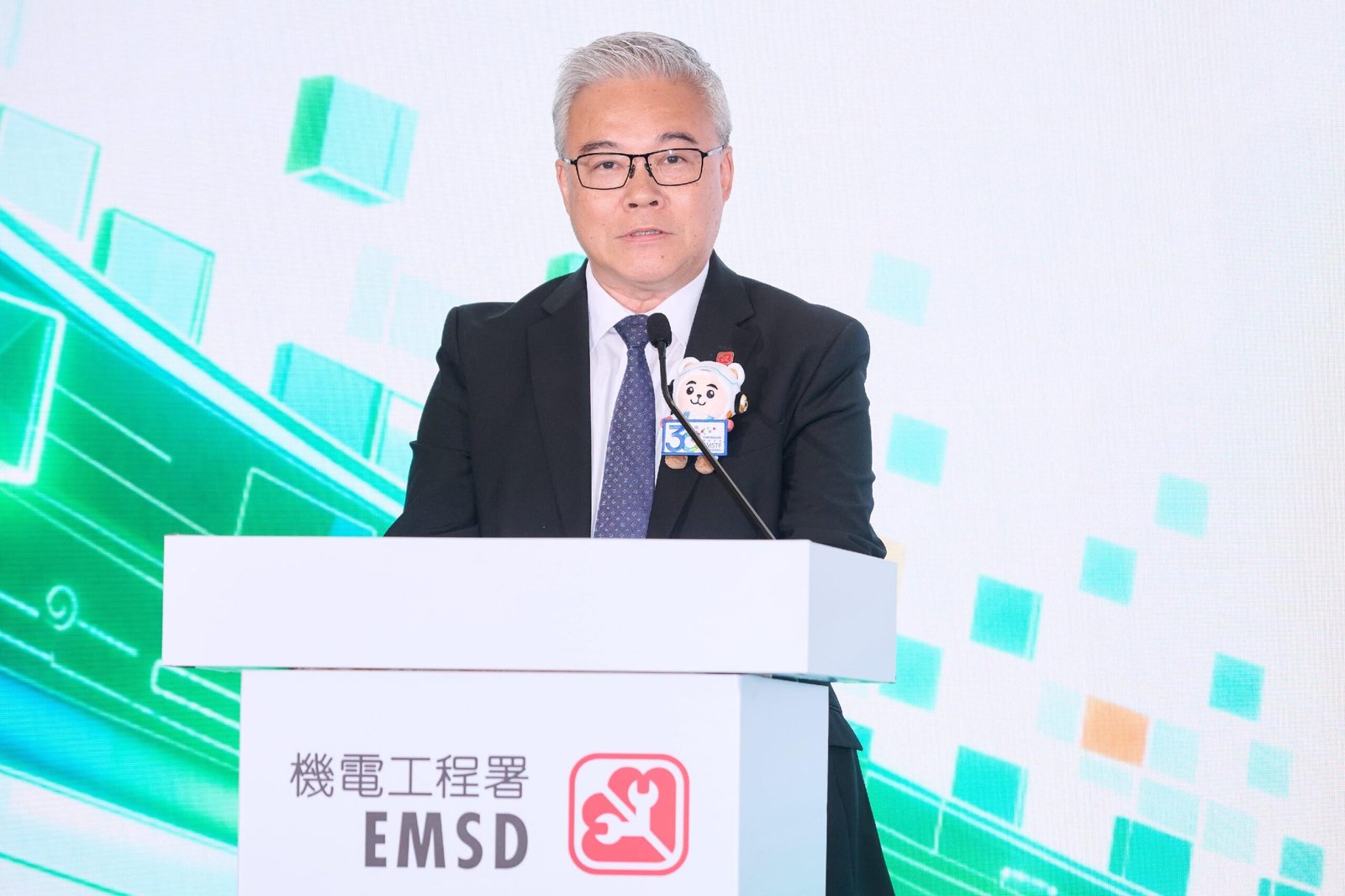 陳國基主持機電工程營運基金30周年紀念典禮