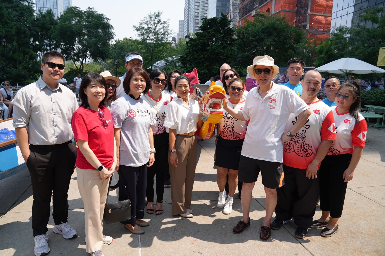 紐約龍舟節匯聚逾170隊 港經貿辦設攤位推廣香港