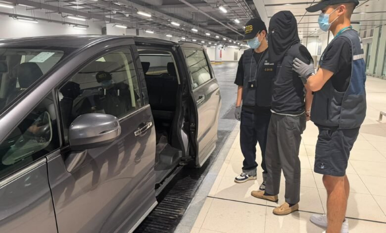 機場檢約一公斤懷疑大麻花 31歲內地男旅客被控